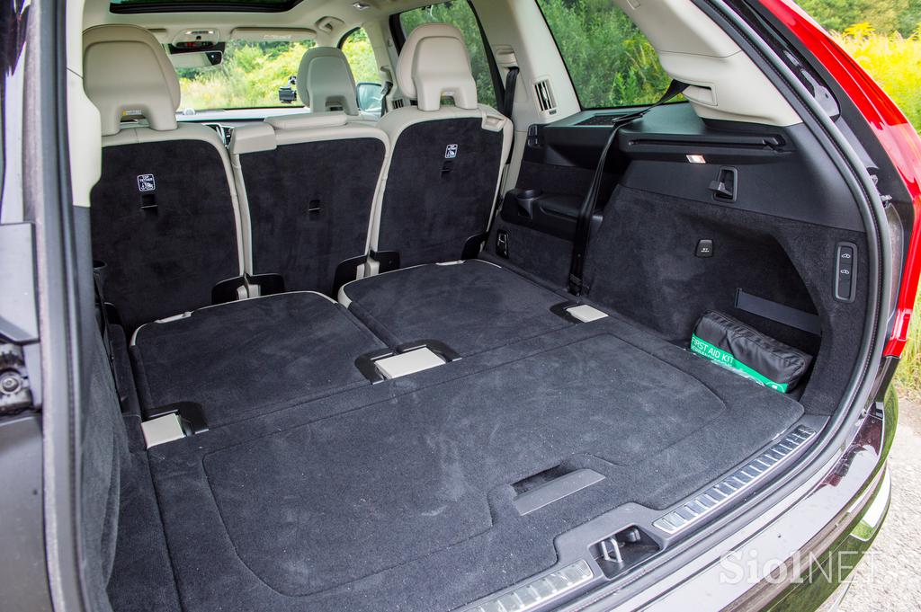 Volvo XC90 T8