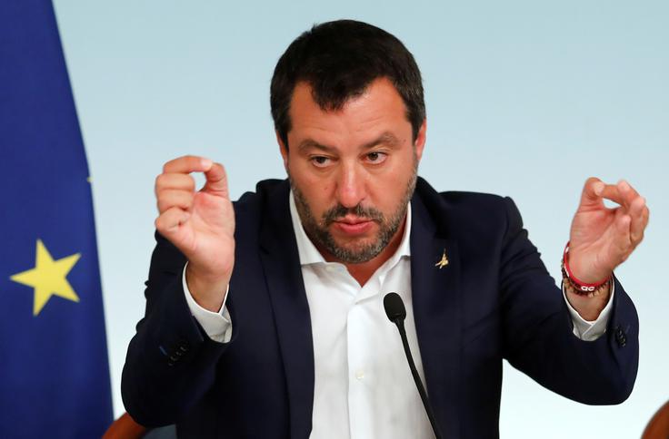 "Misija je zaključena," je prek Twitterja sporočil italijanski notranji minister Matteo Salvini. | Foto: Reuters