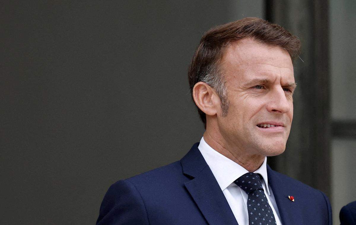 Emmanuele Macron | Macron je danes nekaj pred 15. uro popoldne začel pogovore z voditelji parlamentarnih strank, da bi z njimi dosegel dogovor o imenovanju novega premierja – že šestega v manj kot dveh letih. | Foto STA