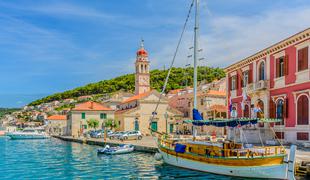 Posnetek turistk na Hrvaškem obšel svet: "Naslednjič dopustujte v Grčiji"