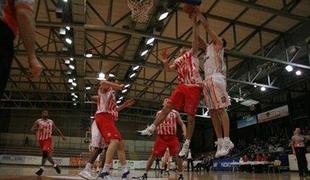 Zvezda preko Slovana