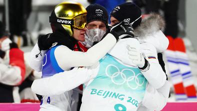 Slovenci po hudem boju s tekmeci in vetrom olimpijski podprvaki!