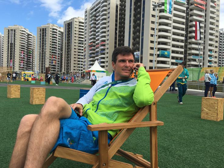 Peter Kauzer in telefonska čestitka Mira Cerarja. | Foto: 
