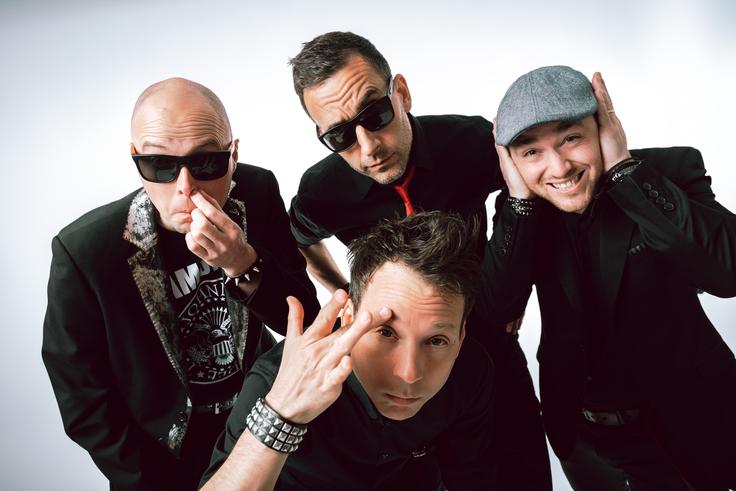 "Težko je ocenjevati samega sebe. Bolj kot to nam je pomembno, da ne iščemo razlik in delamo tisto, kar čutimo, smo zadovoljni s tem, kar počnemo." | Foto: arhiv izvajalca