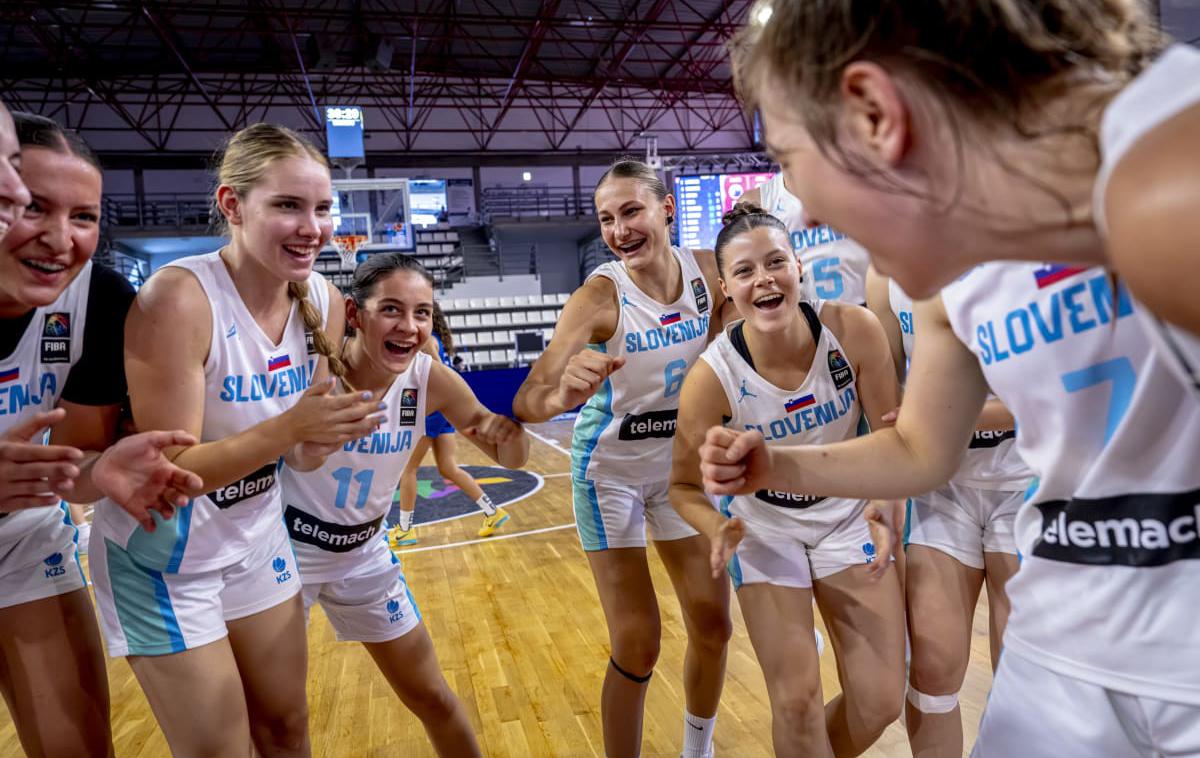 sovenska košarkarska reprezentanca, U18 | Mlade Slovenke so se uvrstile v izločilne boje. | Foto FIBA