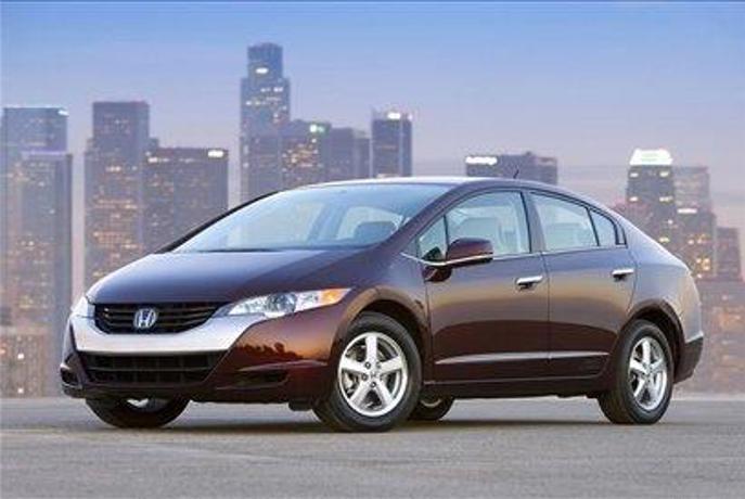 Svetovni ekološki avtomobil 2009 je Honda FCX clarity