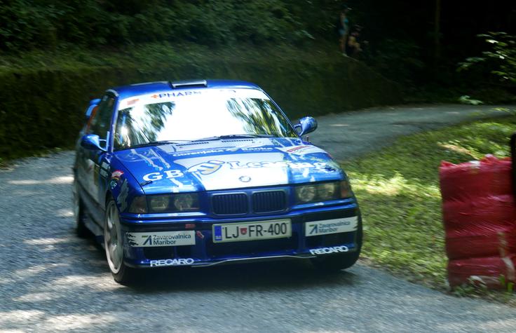 Aleš Zrinski in Tadej Štupar (BMW M3) sta bila edina v diviziji III, kjer sta tako tudi zmagala. | Foto: Gregor Pavšič