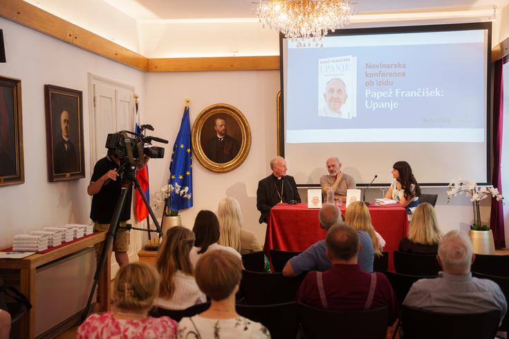 avtobiografija Papeža Frančiška: Upanje | Foto: Teotim Logar