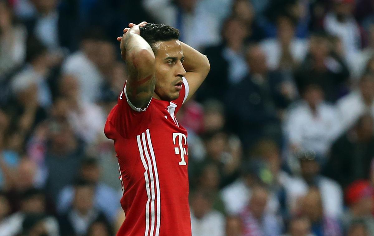 Thiago Alcantara | Thiago Alcantara si je poškodoval gleženj. | Foto Reuters