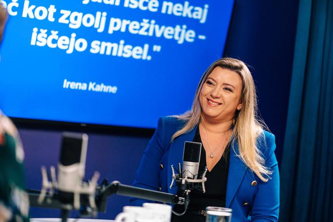 Pri strankah opaža, da veliko ljudi čuti sram pred tem, da si želijo več. | Foto: Jan Lukanović