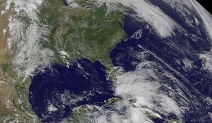 Orkan Barbara pustošil po mehiški obali