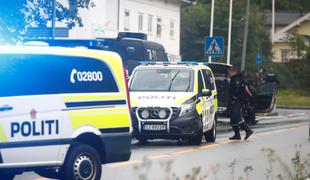 Norveška: 22-letnik, ki je poleti streljal v mošeji, obtožen umora in terorizma