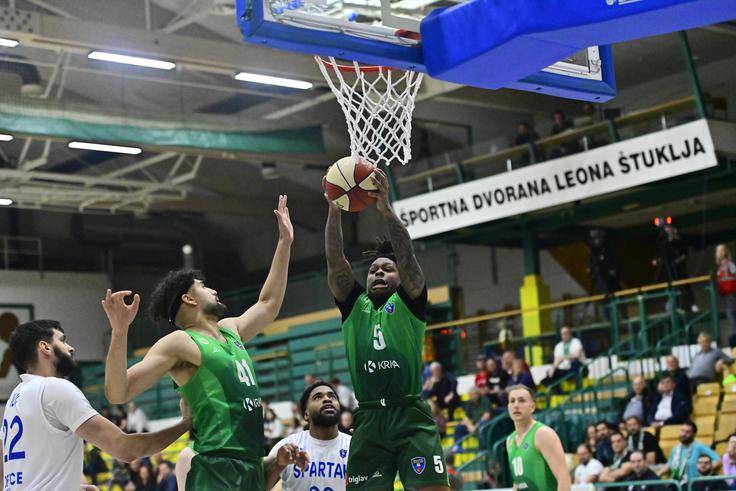 Krka je ugnala Spartak. | Foto: Drago Perko/KK Krka