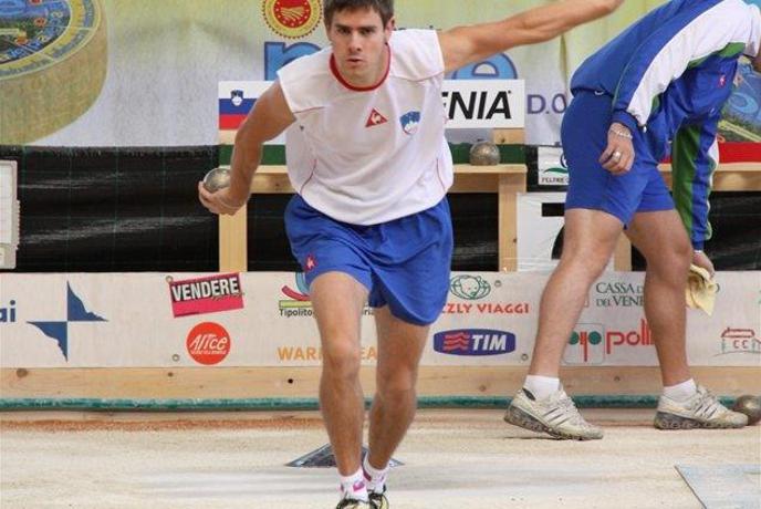 Prednost Hrasta in Gorenjcev