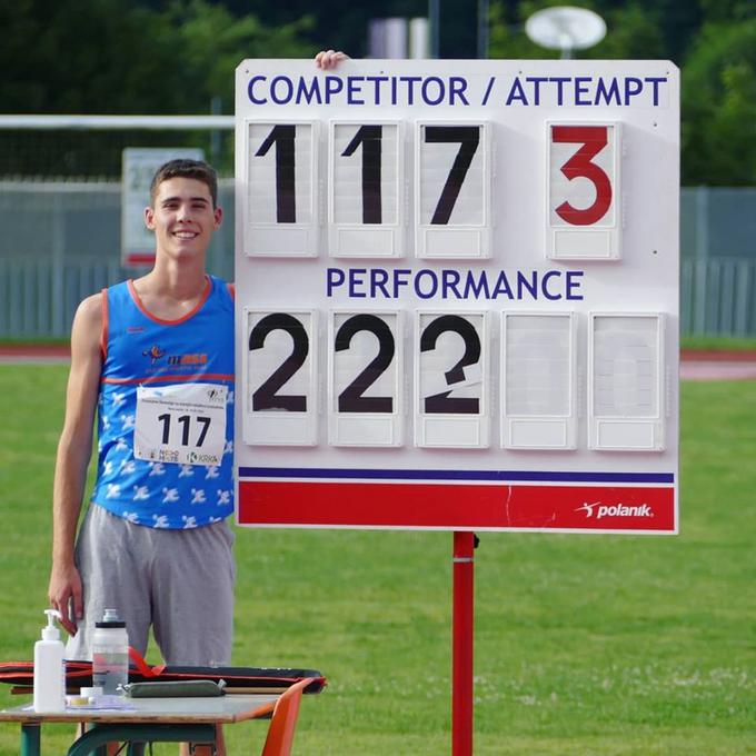 Sandro Jeršin Tomassini je letos šele prvič tekmoval v članski konkurenci. | Foto: Atletska Zveza Slovenije