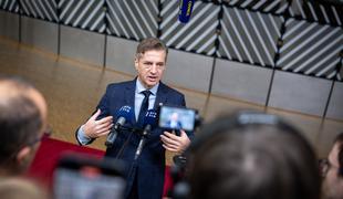 Golob: Dva odstotka BDP za obrambo