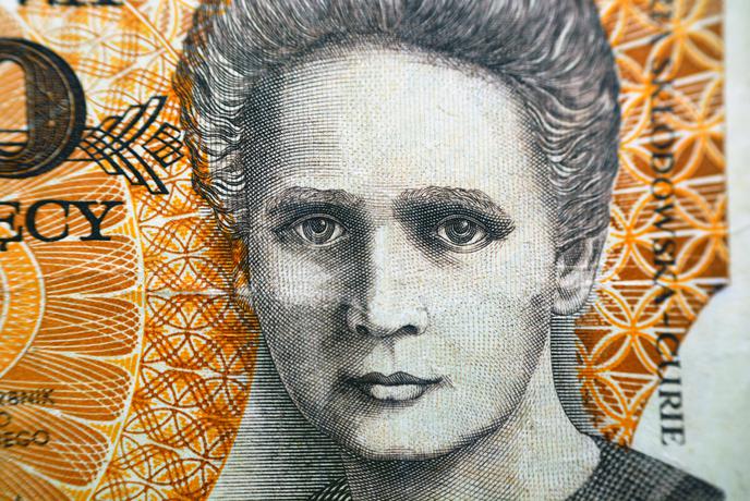 Francija in Poljska v diplomatskem sporu zaradi priimka na osnutku novega evrskega bankovca