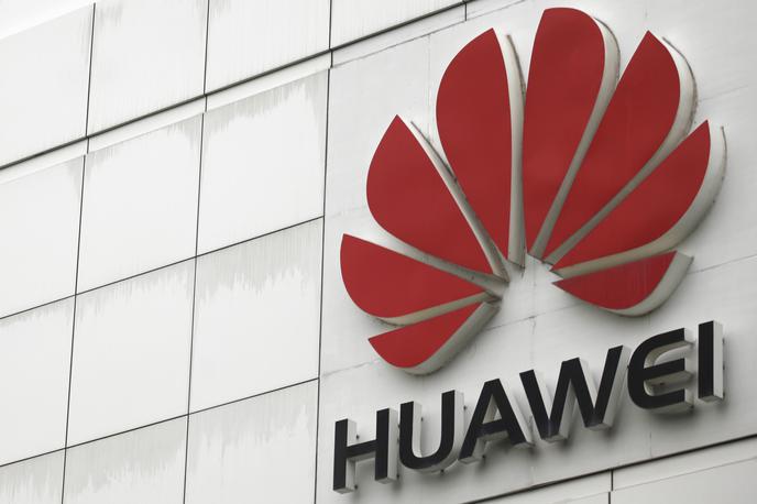 Huawei | ZDA nameravajo nekoliko omiliti sankcije proti kitajskemu tehnološkemu gigantu Huaweiju. | Foto Reuters
