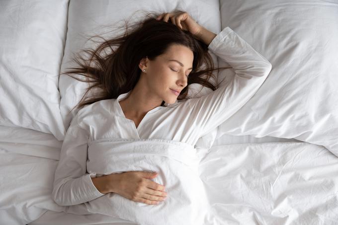 postelja ženska spanje svežina | Foto: Getty Images