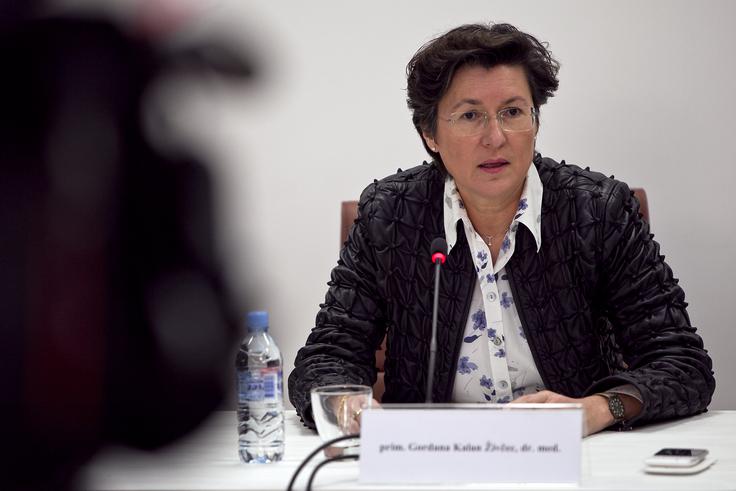 Gordana Kalan Živčec Kalan Živčečeva je zaposlena v Zdravstvenem domu Postojna, deluje tudi na medicinski fakulteti v Ljubljani na katedri za družinsko medicino. Kot nekdanja v. d. direktorja Zdravstvenega doma Izola je bila zaradi zlorabe položaja obsojena na desetmesečno pogojno zaporno kazen s preizkusno dobo treh let. | Foto: Matjaž Tavčar