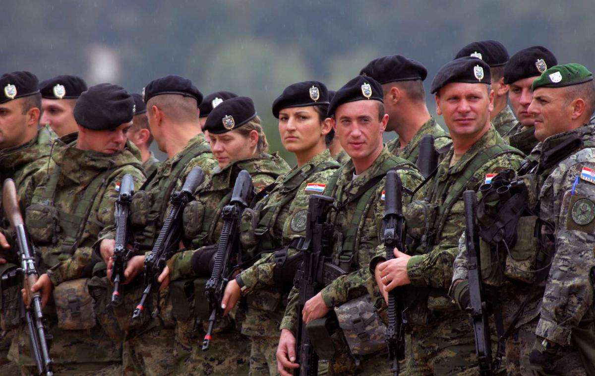 Hrvaška vojska, vojaki | Na Hrvaškem so obvezno služenje vojaškega roka ukinili leta 2007. | Foto STA