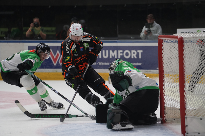 Graz99ers : HK Olimpija | Olimpija nadaljuje zmagoviti niz. Hokejisti ljubljanske zasedbe so premagali tudi Graz99ers. | Foto Graz99ers