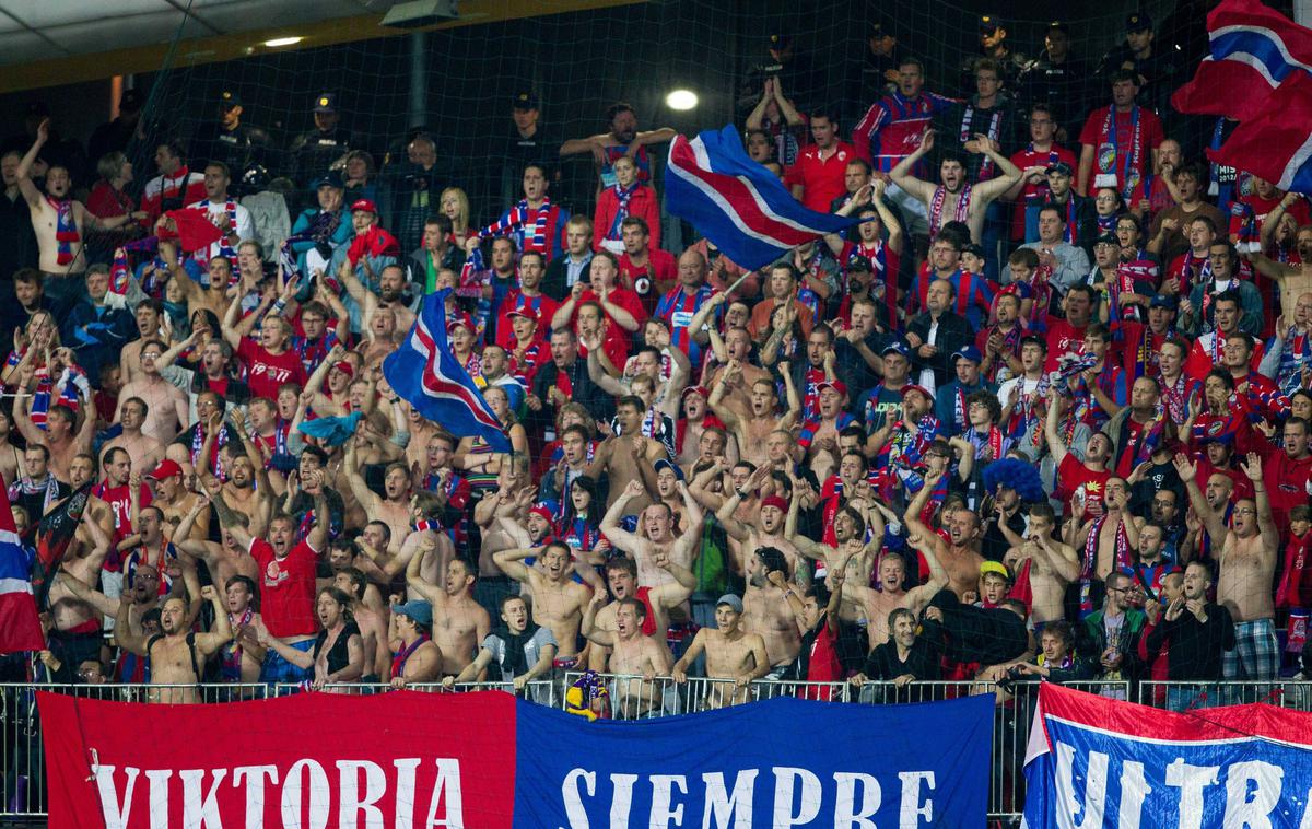 Viktoria Plzen 2013 | Tako so se leta 2013 v Ljudskem vrtu veselili navijači takratnega češkega prvaka Viktoria Plzen. Danes bo v Celje pripotovalo okrog tisoč privržencev Banika iz Ostrave. | Foto Guliverimage