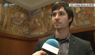 Luka Mesec: Minister Mramor glede Grčije sam sebi strelja v koleno (video)