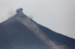 Vanuatu iz strahu pred vulkanom znova evakuiral celoten otok