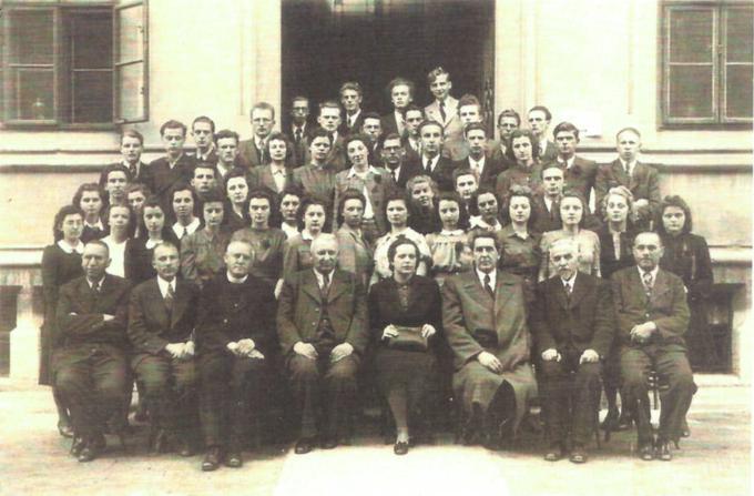 Maturanti Državne klasične gimnazije 31. maja 1941 (Foto: osebni arhiv Ruže Kapus Jager). | Foto: 