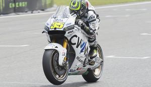 Crutchlow si je izpahnil gleženj, Honda pa je šla v prafaktorje