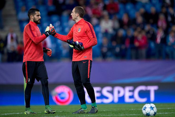 Miguel Angel Moya (levo) je bil nekaj časa prvi vratar madridskega velikana. | Foto: Guliverimage/Getty Images