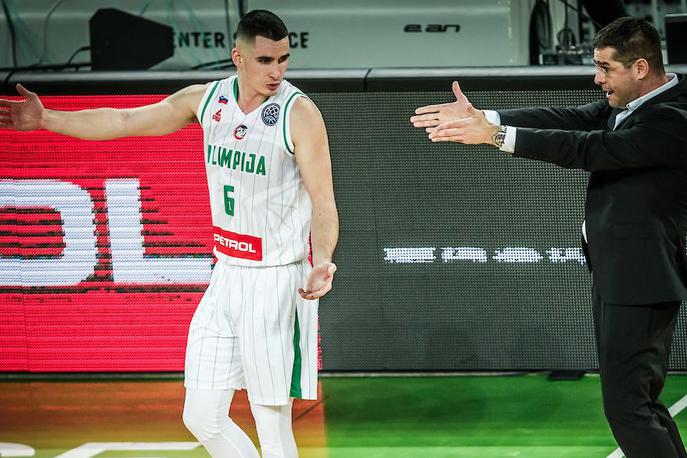 Petrol Olimpija, Promitheas Patras, liga prvakov | Trener Saša Nikitović se zaveda, da so imeli težave pri prenosu žoge. | Foto Vid Ponikvar/Sportida