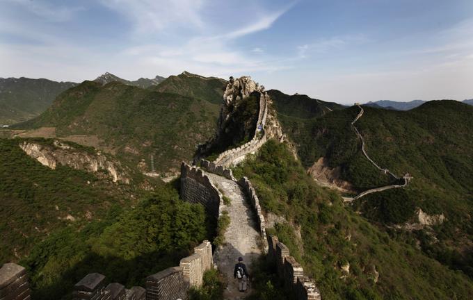 Po vzoru na Kitajski zid se je kitajskih ukrepov v njihovem internetnem prostoru prejel vzdevek Veliki kitajski požarni zid. | Foto: Reuters