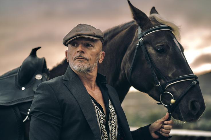 Ob izidu skladbe Reci, da me sanjaš je napovedal tudi špansko različico, za katero je prepričan, da bi lahko postala svetovni hit. | Foto: Osebni arhiv Dominika Kozariča