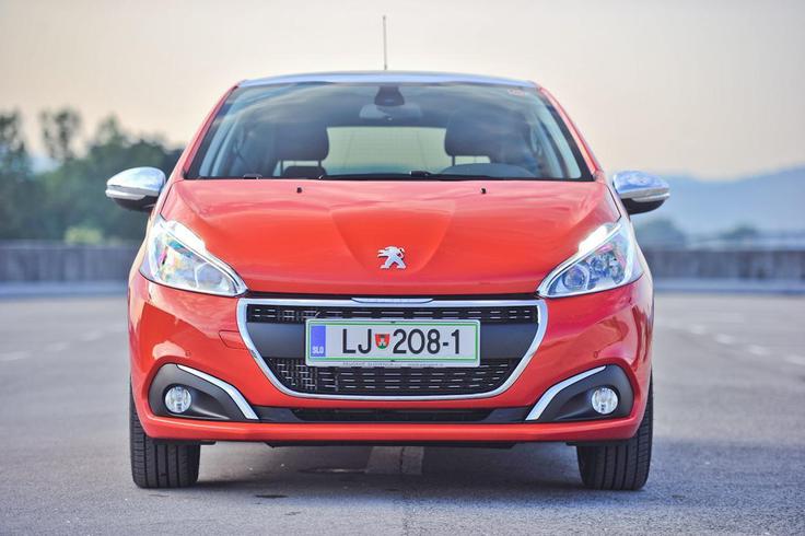 Peugeot 208 Peugeot 208 | Foto: Ciril Komotar