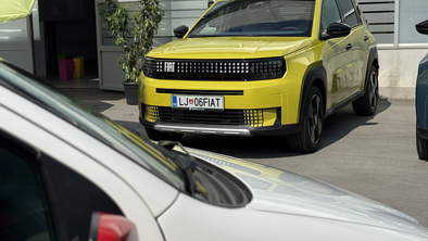 Fiat grande panda: prvič v njej, za štiri metre ni le simpatična, ponuja tudi veliko prostora