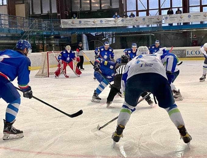 Slovenci bodo turnir v petek odprli proti Italijanom. | Foto: Hokejska zveza Slovenije