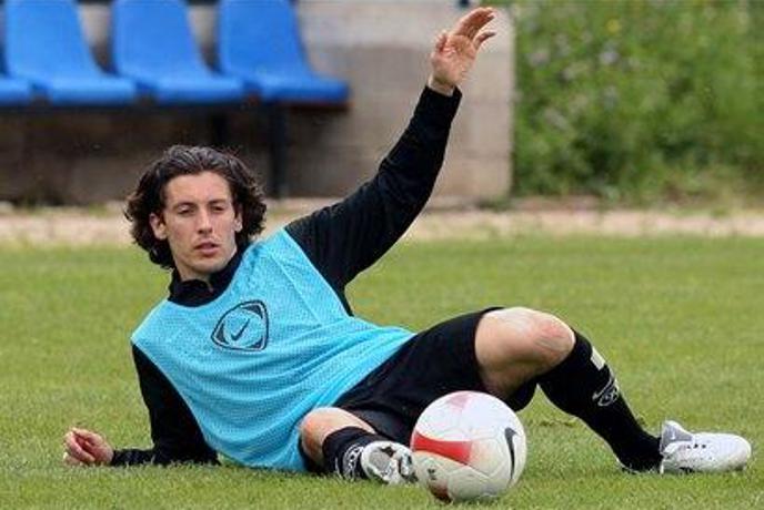 Cesar in Koren na vrhu