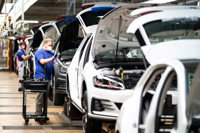 Z avtomobilskimi proizvajalci v Evropi je močno povezana tudi industrija dobaviteljev iz Slovenije. | Foto: Reuters