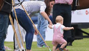 Princ George obiskal spominski park svoje babice