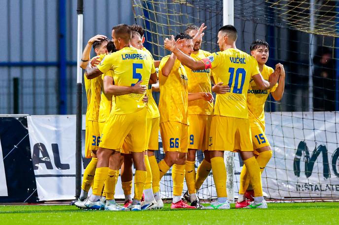 Domžale - Maribor | Domžale se merijo z Olimpijo. | Foto Aleš Fevžer