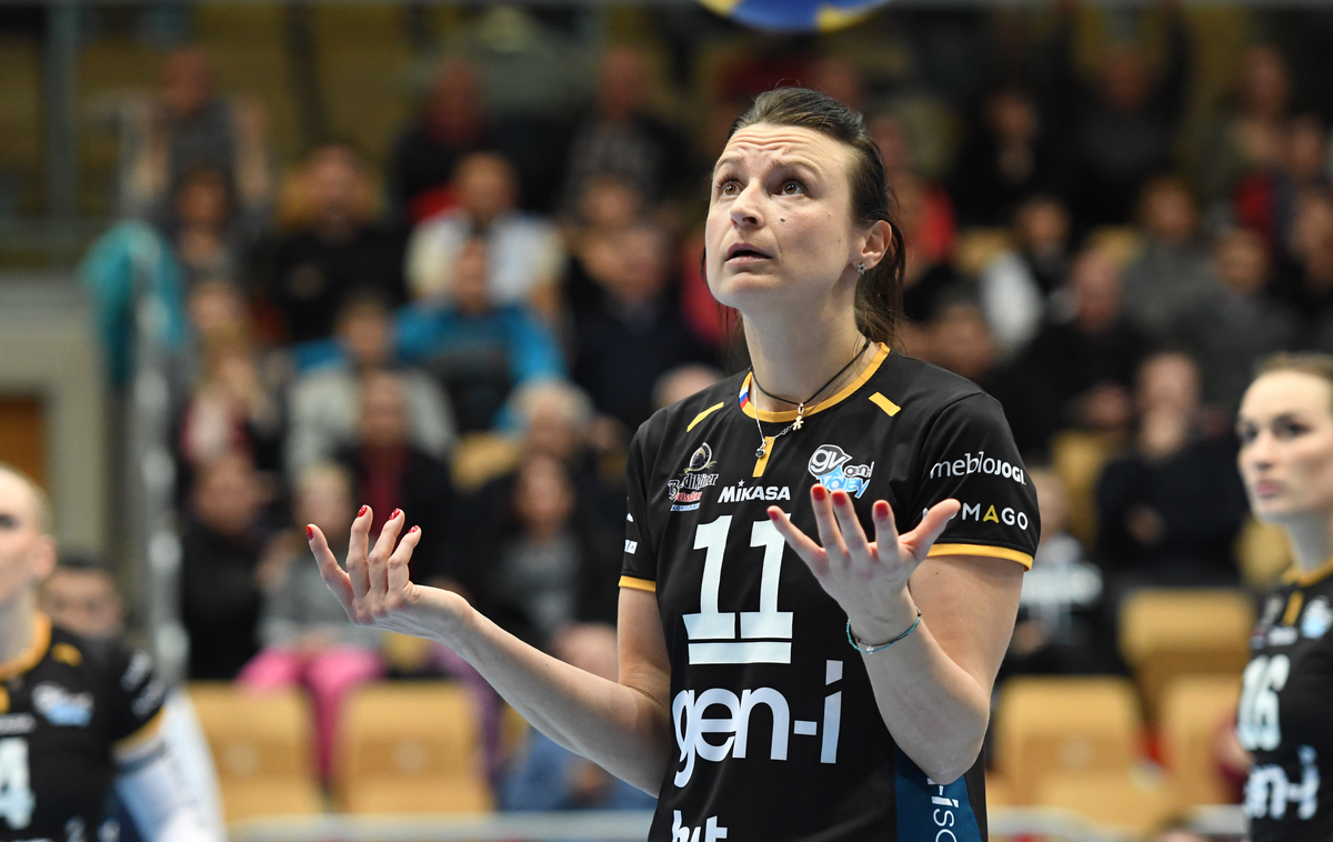 Tina Lipicer Samec | Novogoričanke so na prvi polfinalni tekmi izgubile po petih nizih. | Foto CEV