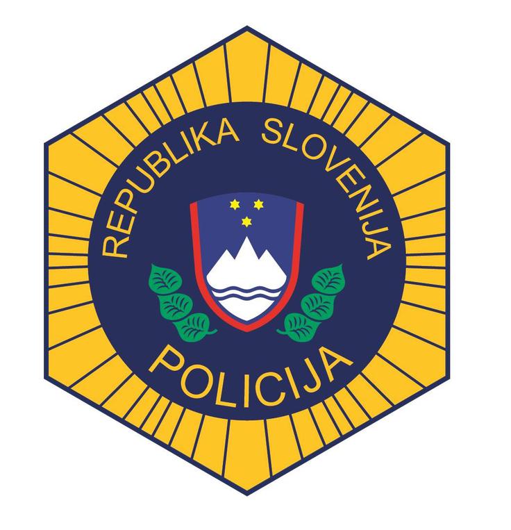 slovenska policija "Od našega ravnanja ni odvisna le naša varnost, temveč tudi varnost vseh drugih udeležencev v prometu. Na cesti odločajo stotinke sekunde," sporoča Policija. | Foto: Policija
