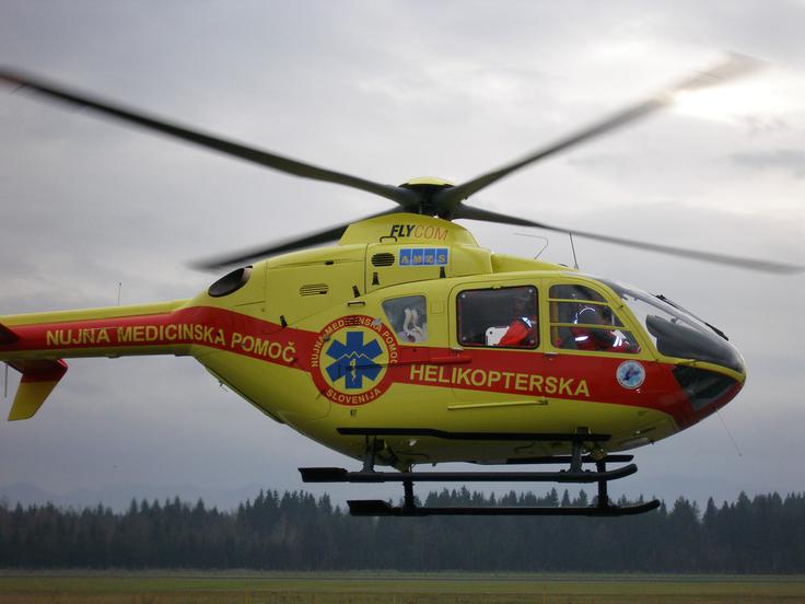 Helikopter nujne medicinske pomoči  | Foto: STA