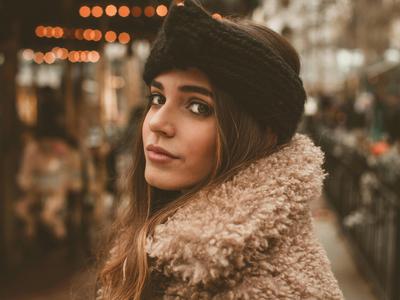 Današnji horoskop: dvojčki si privoščite, kar si želite, ribe prisluhnite bližnjim