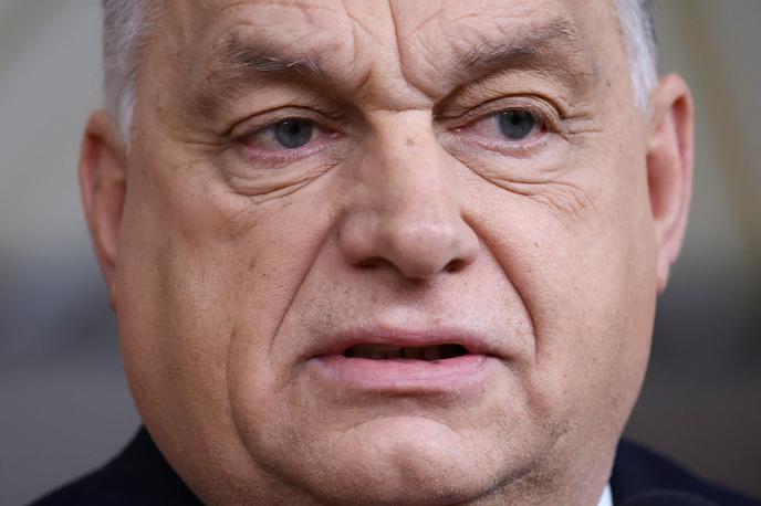 Viktor Orban | "Vidim, da Ukrajina pripravlja nadaljnje ukrepe za motenje delovanja madžarskega energetskega sistema. Zato sem odredil okrepitev zaščite kritične energetske infrastrukture. To pomeni, da bomo razporedili vojake in opremo, potrebno za odbijanje napadov v bližini ključnih energetskih objektov," je na Facebooku sporočil Orban. | Foto Reuters