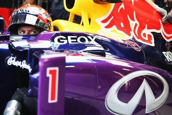 Vettel kot raketa, Räikkonen in Grosjean z identičnim časom