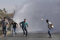 Spopadi med Palestinci in izraelsko policijo na Tempeljskem griču