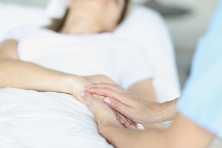 Podpora evtanaziji, ki jo raziskava beleži pri dveh tretjinah vprašanih, je po mnenju Uhana izraz zrelosti. | Foto: Shutterstock
